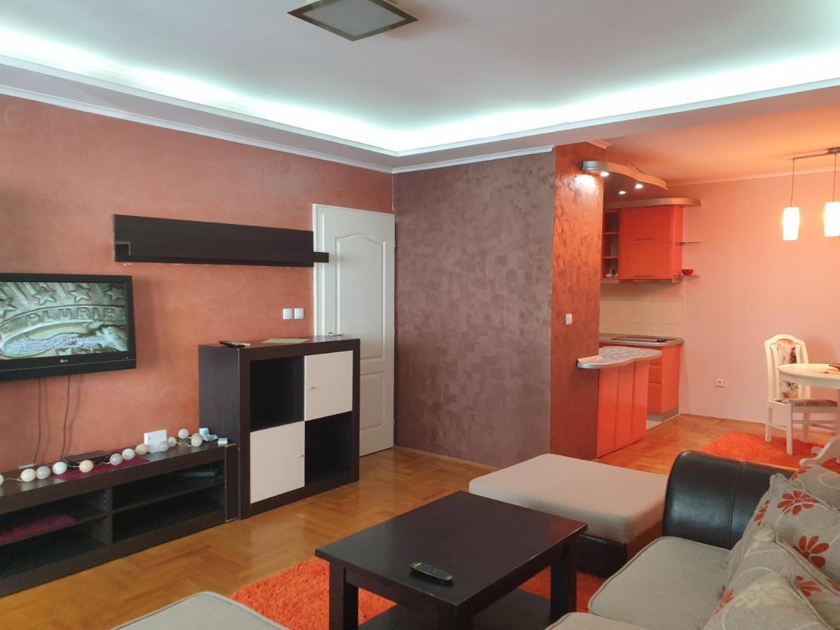 סרמסקה מיטרוביקה Apartman Mirage מראה חיצוני תמונה
